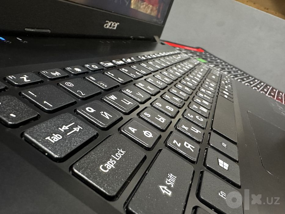 Офисный ноутбук Acer Aspire i3-10110U 4/256