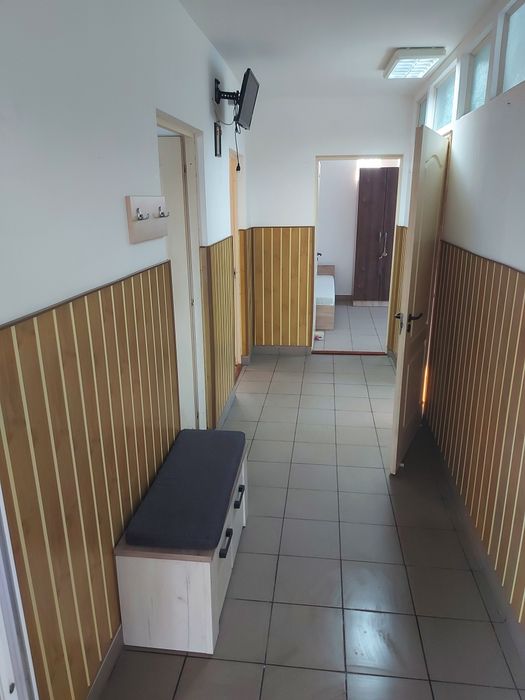 Închiriez apartament 3 camere Cumpana