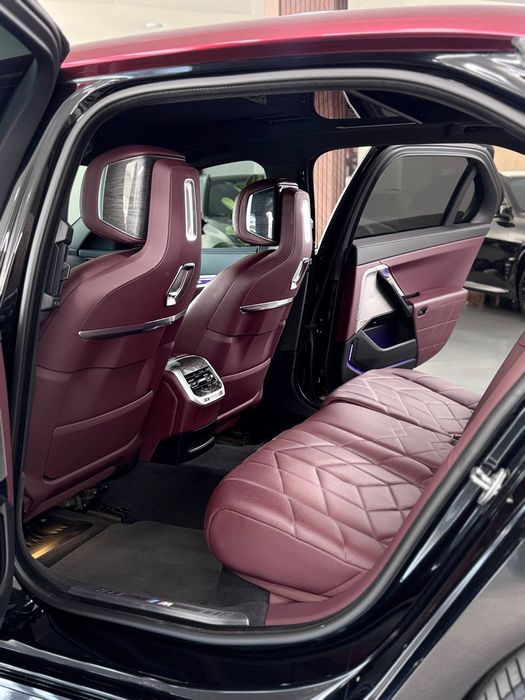 Bugun sotuvimizda BMW i7 50 eDrive
