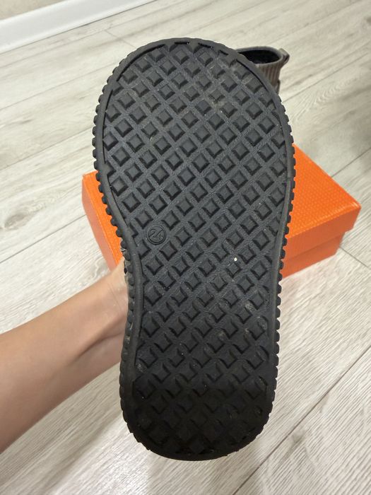 Продам зимнюю обувь