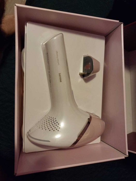 Epilator IPL Philips Lumea Prestige BRI950