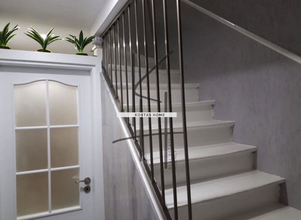 Продава се Двустаен апартамент в Варна, Център - 89 кв.м за 2574 €/кв.м - Снимка #1