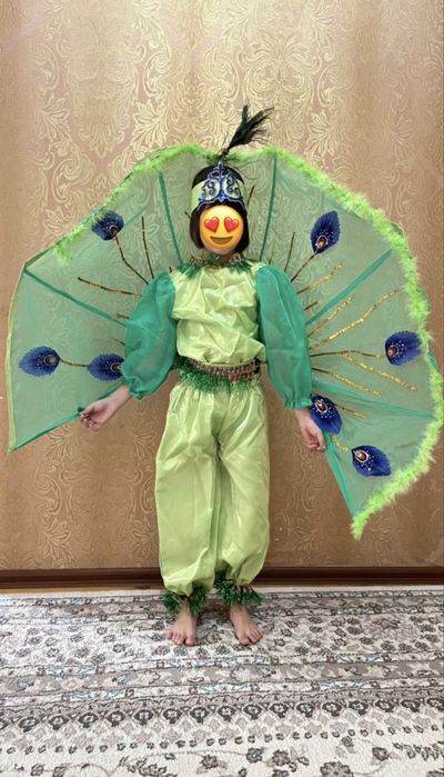 Павлин платя 6-7лет