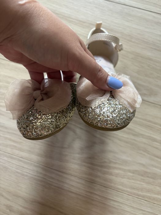 Pantofi fetite cu toc stralucitori H&M