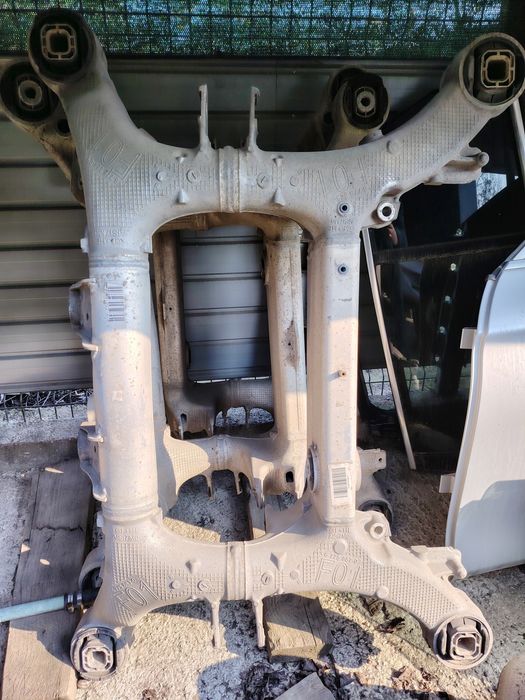 Punte cadru motor fata spate Bmw F01 F06 F10 F11