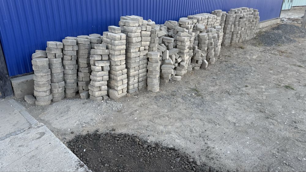 Брусчатка далаға