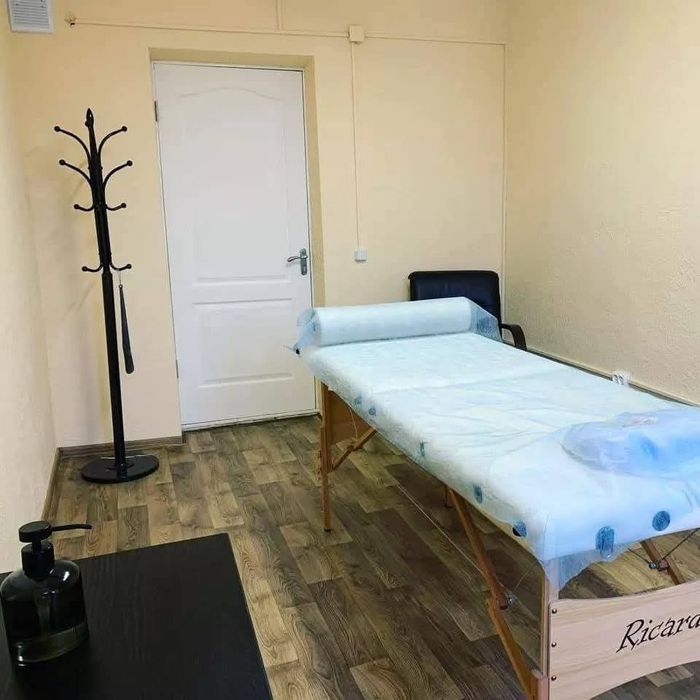 Masaj miofascial Deep Tissue acasă, București. Spate, Gât, Brațe, Picioare. Eliminarea durerilor și Refacere Musculară. Maseur cu masă proprie.