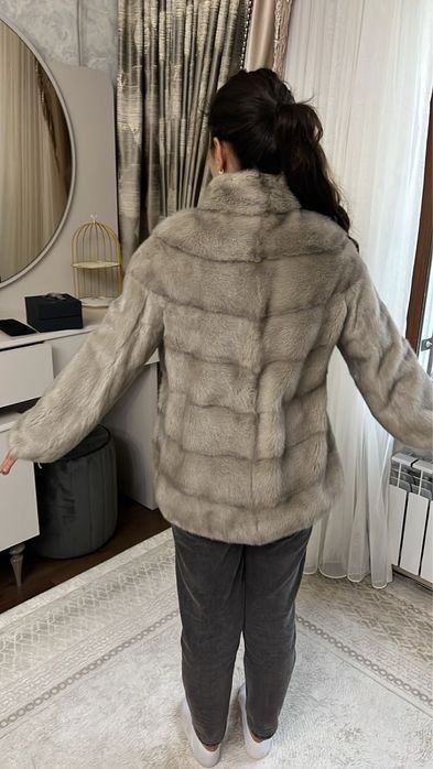 Шуба Совершенно новые,.