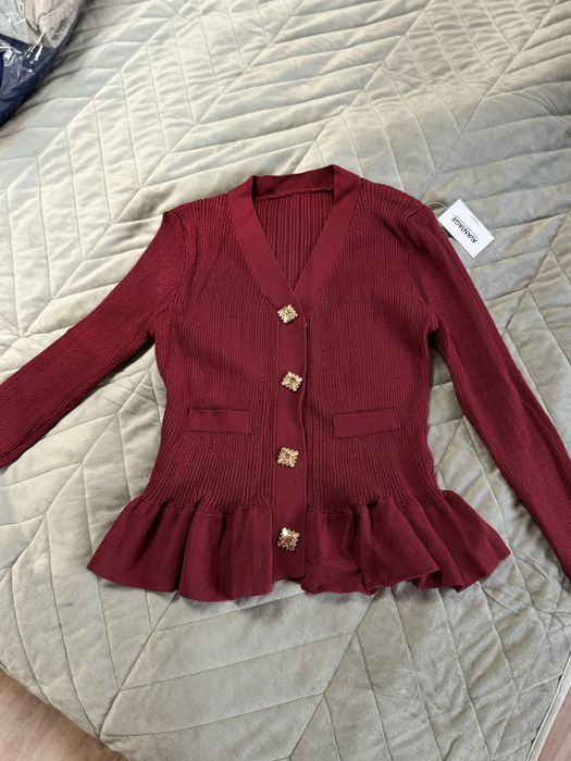 Продам абсолютно новую кофту