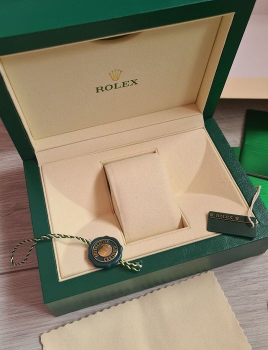 Oferta-Cutie-Ceas-Rolex-Model-2024-Calitate-Premium-Poze-Reale-Noua