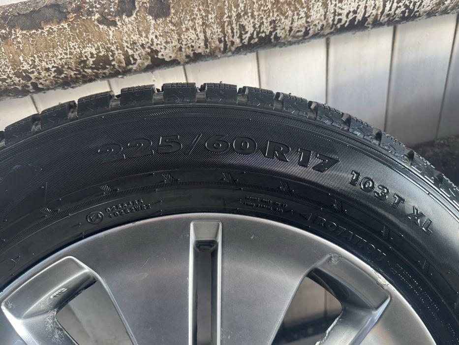 Диски с резиной 225/60 R17 альфард