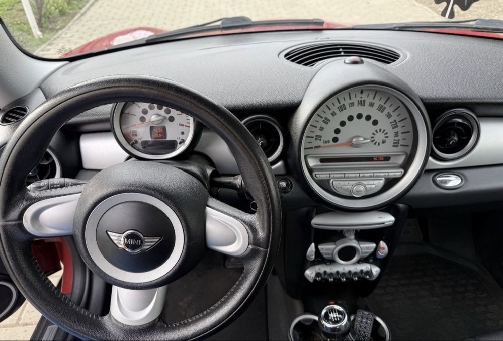 Mini cooper one