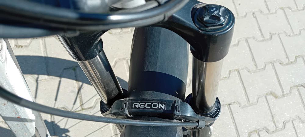 Devron Zerga 4.7 2018 cu roti de 27.5 cu motor Bafang 750/1000 W