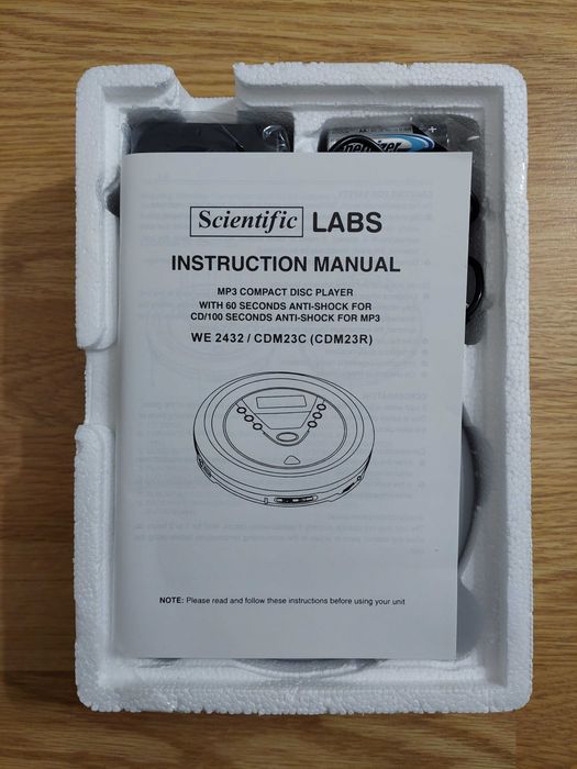 CD-player portabil cu MP3 si alimentator Scientific Labs