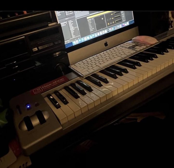 M-AUDIO Clapă Orgă Keyboard Studio Midi