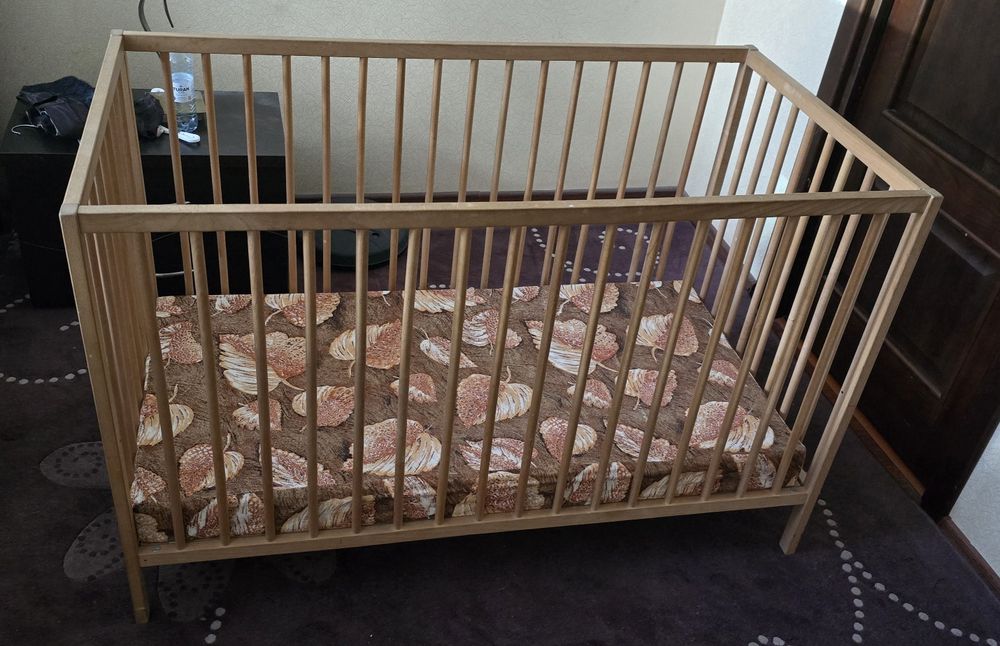 Детский кровать продаю