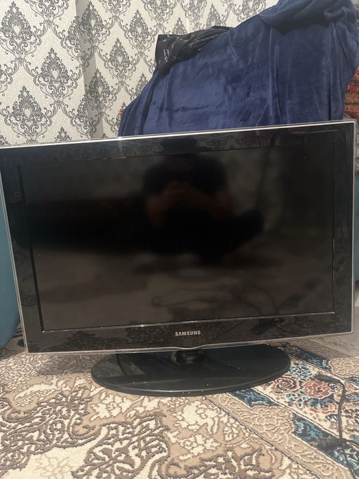 ноутбук и телевизор