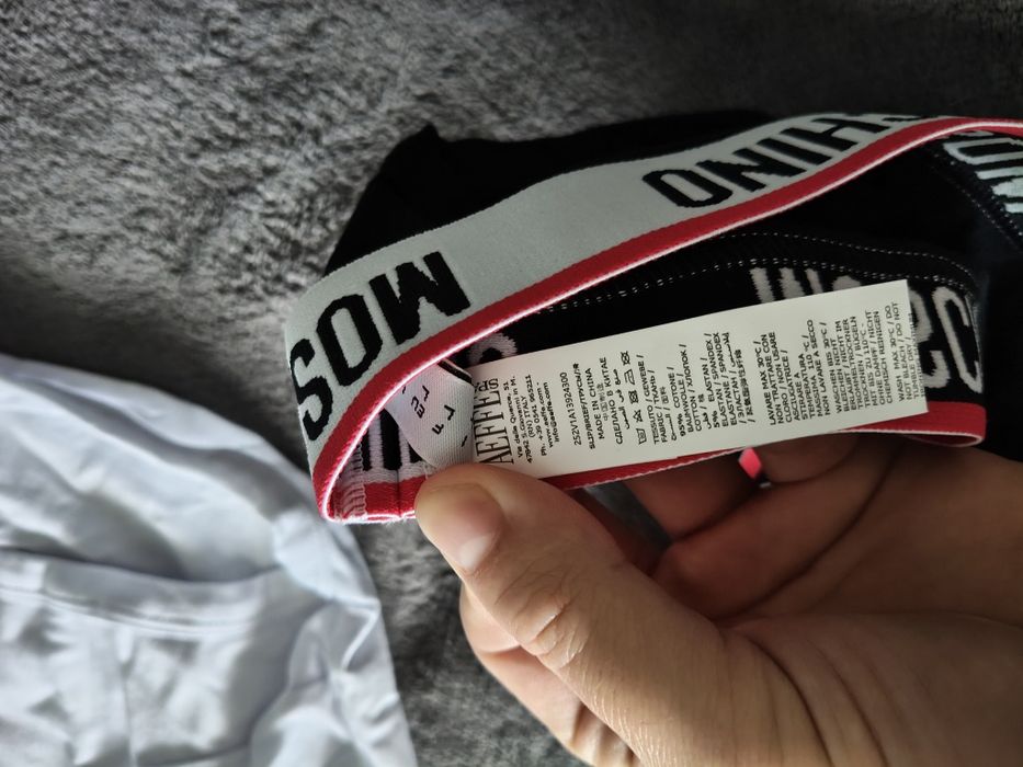 Moschino set 2 chiloți bărbătești alb și negru cu banda alba mărimea L noi originali