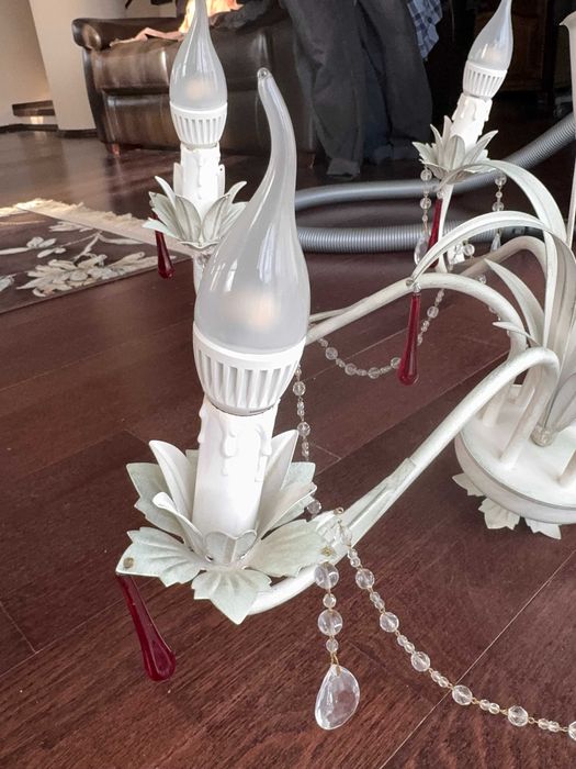 Lustra alba cu 6 brațe, 6 x 40 W