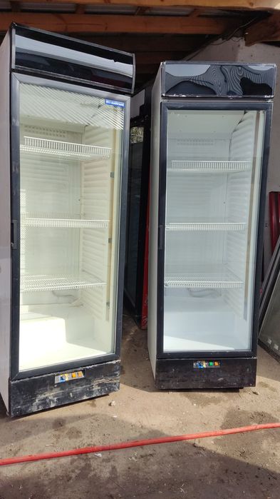 Витринные холодильники