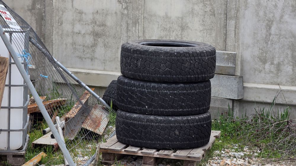 RADAR 35x12.50R20 LT