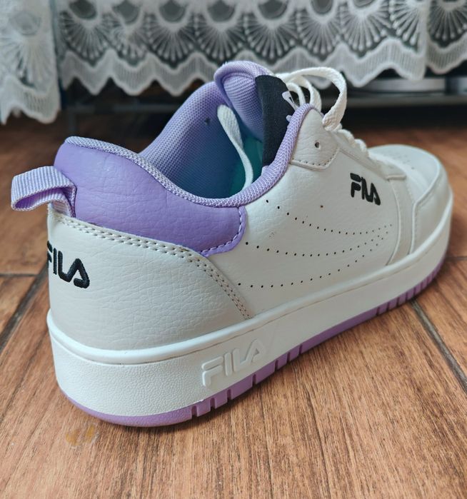 Tenesi damă marca FILA