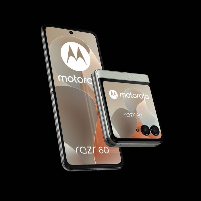 Motorola Razr 60 8/256 в двух расцветках. Официальная гарантия - 1 год