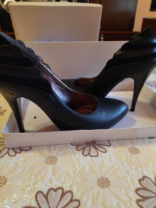 Официални обувки