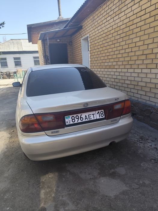 Продам Мазда 323