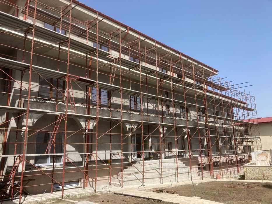 Echipă construcții și amenajări fațade