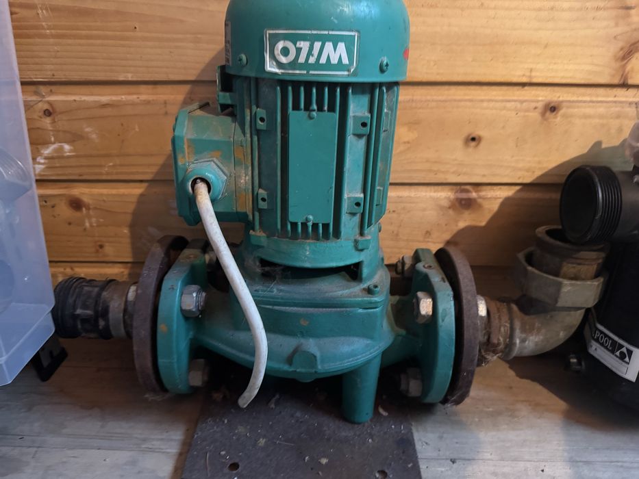 Pompă de circulație Wilo IPL 40/115-0,55/2 – DN40, 0,55 kW, trifazată 400 V, PN10