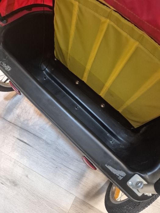 Remorca bicicleta pentru copii