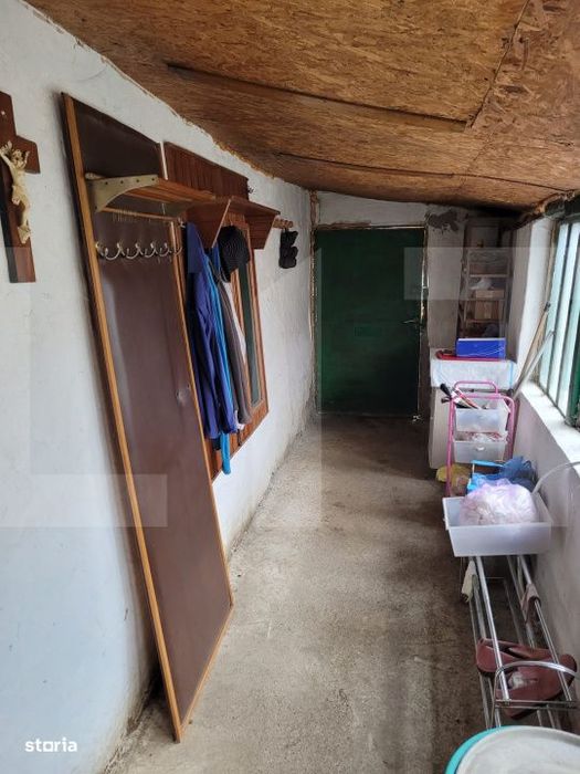 Casa de vanzare, 40 mp, teren 480mp, zona Plopi