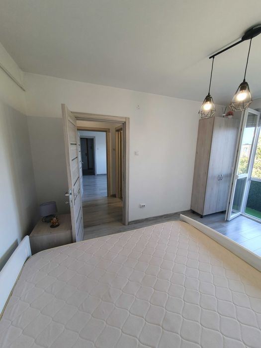 Dau in chirie apartament 2 camere - et. 4, Aurel Vlaicu, Beius