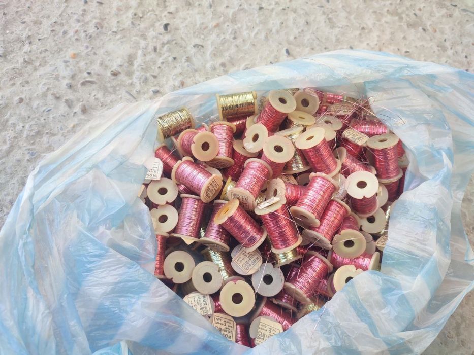 Золотая нитка жилка в большом количестве