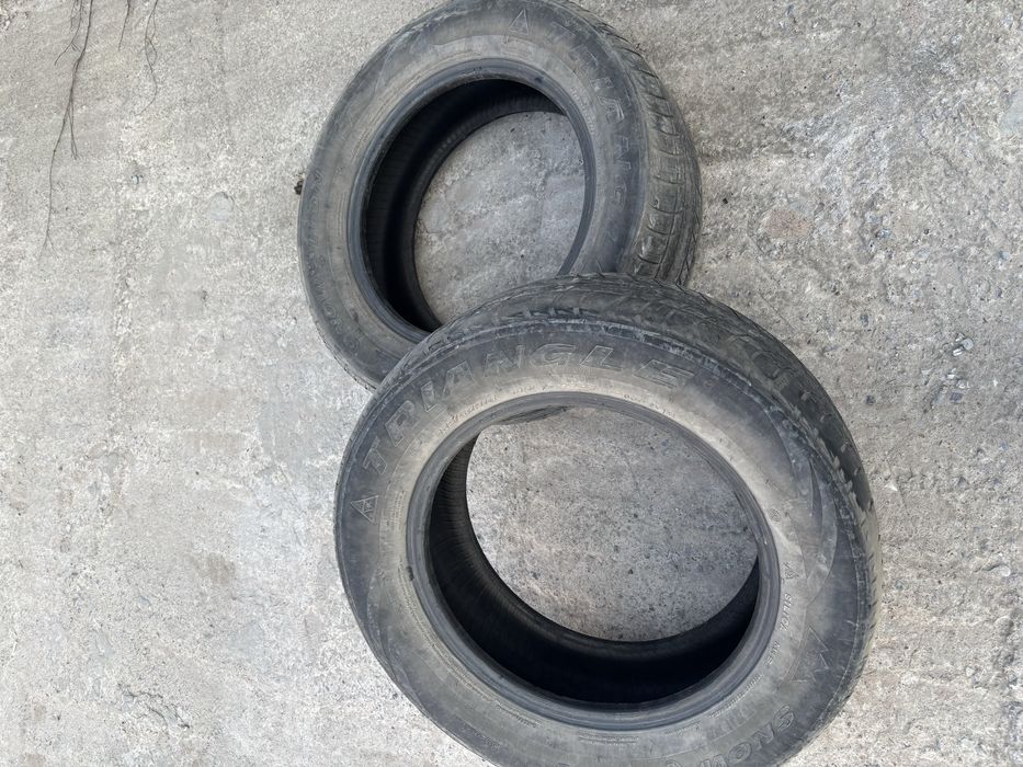 Продам пару покрышек