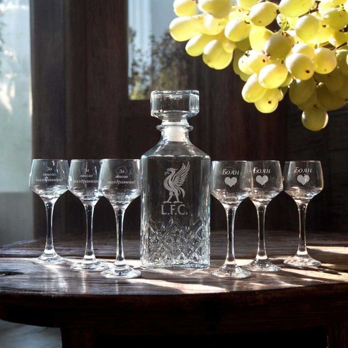 Лазерно гравирани по ваш избор ПРОМО СЕТОВЕ от стъклени чаши + гарафа