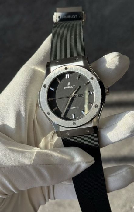 Чacы Нublot Classiс Fusiоn Тitаnium 42mm