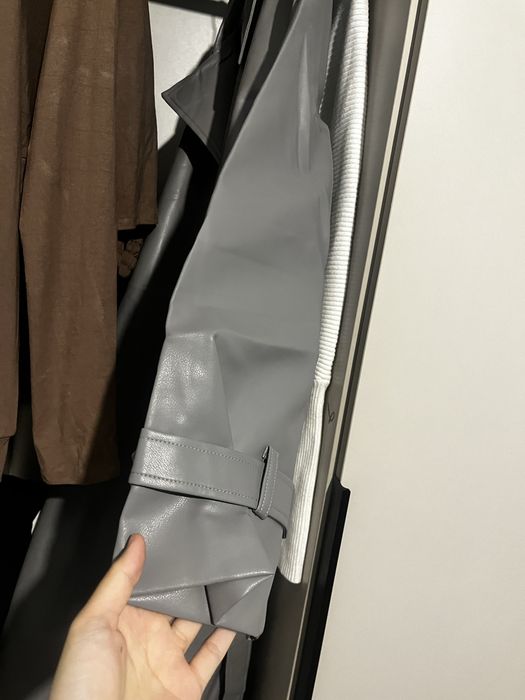 Тренч серый хорошего качества