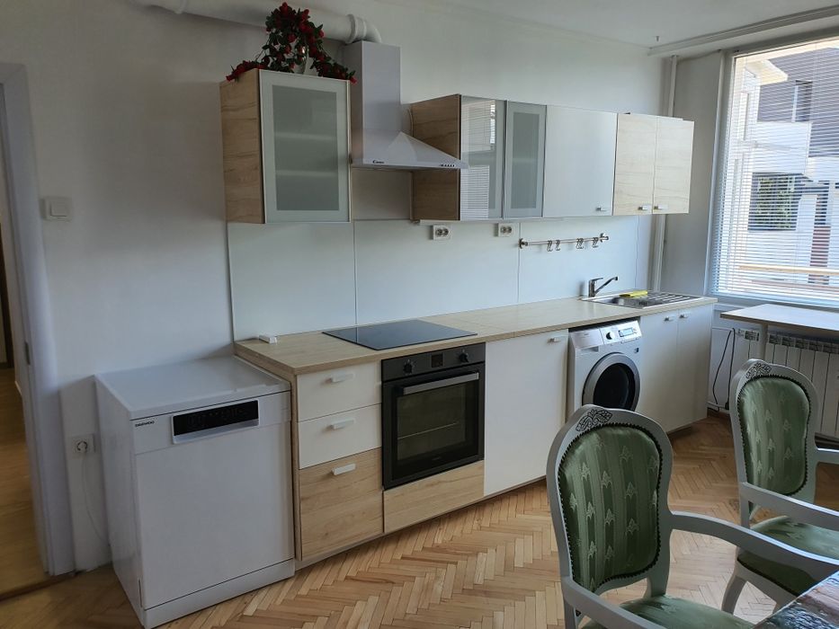 Дава се под наем Двустаен апартамент в Плевен, Сторгозия - 65 кв.м за 433.5 € - Снимка #1