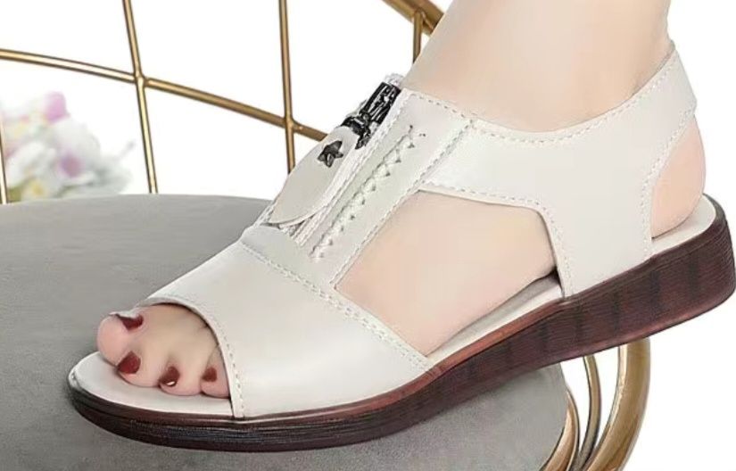 Продам новые летние босоножки