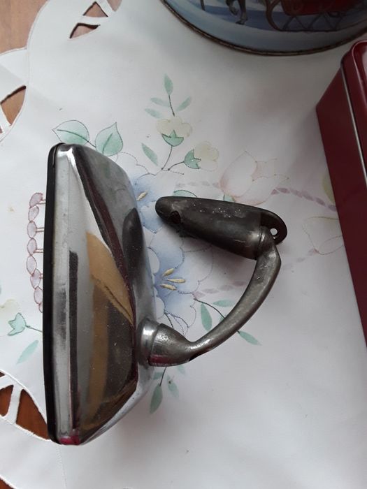 Огледало за автомобил