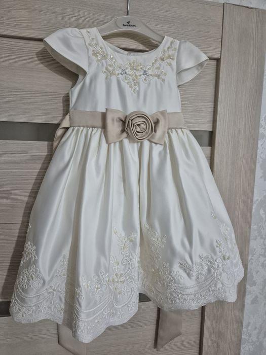 Платье на девочку 80 р