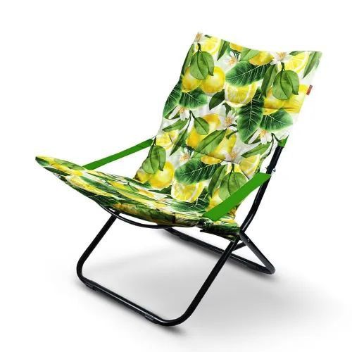 Кресло-шезлонг складное с матрасом.