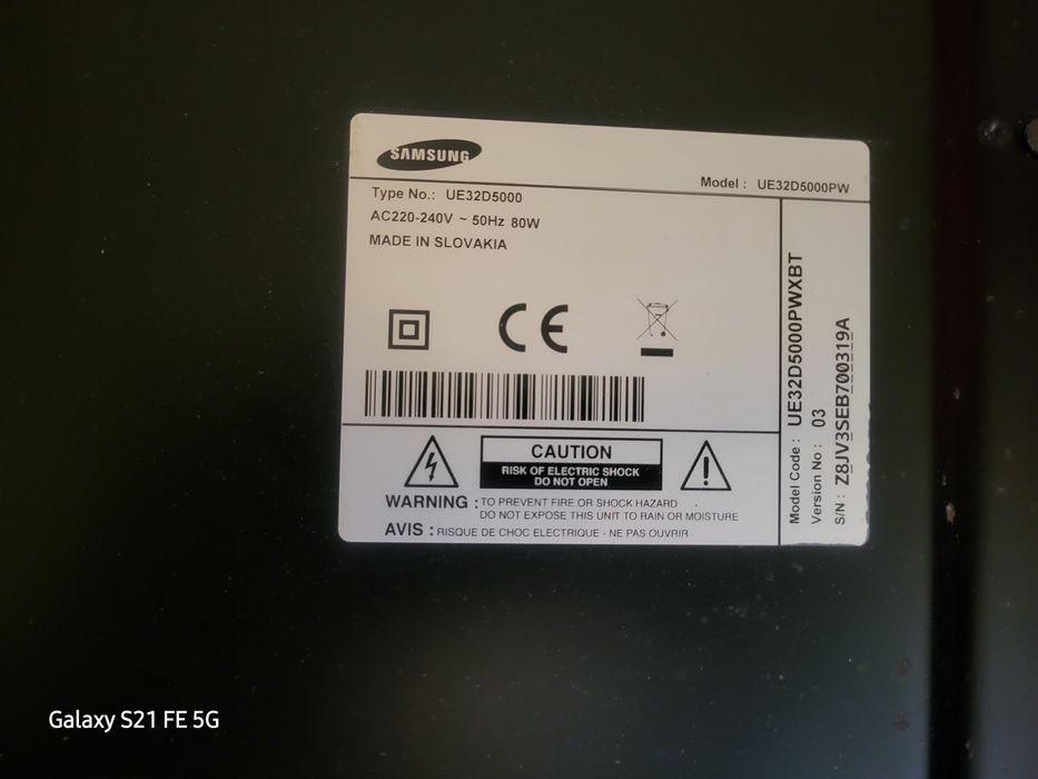 TV Samsung 32" – Full HD – cu suport de perete