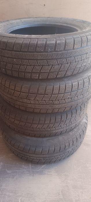 Авто шины 145,70,12