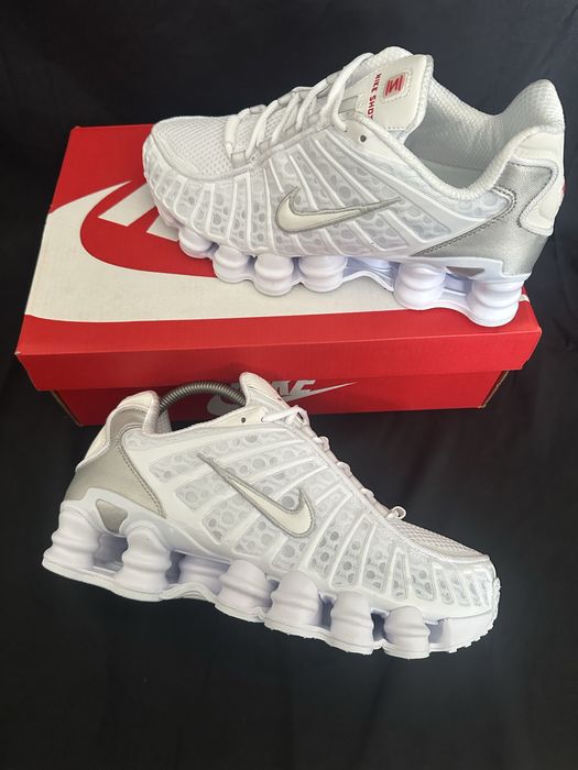 Adidasi nike shox white
