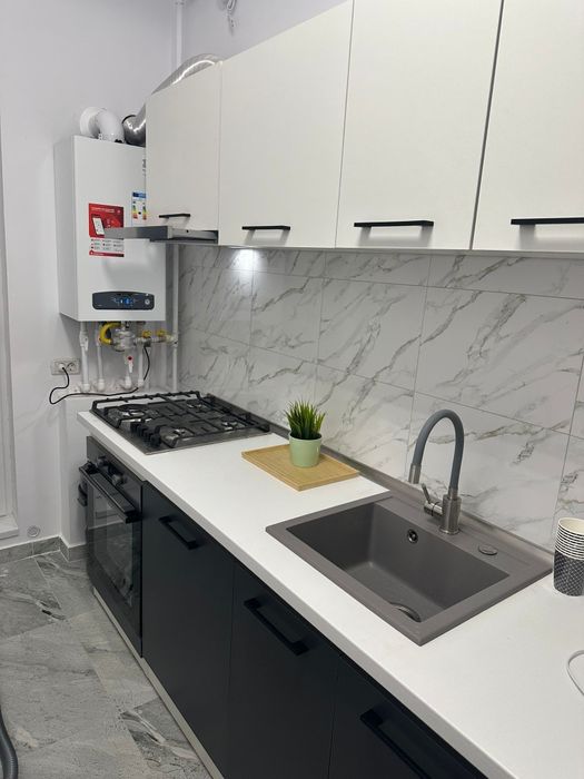 Închiriez garsonieră