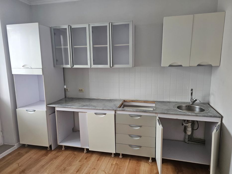 Кухня отдам даром