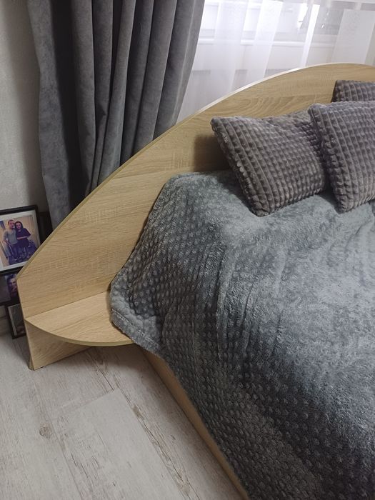 Спалня със матрак и топ матрак